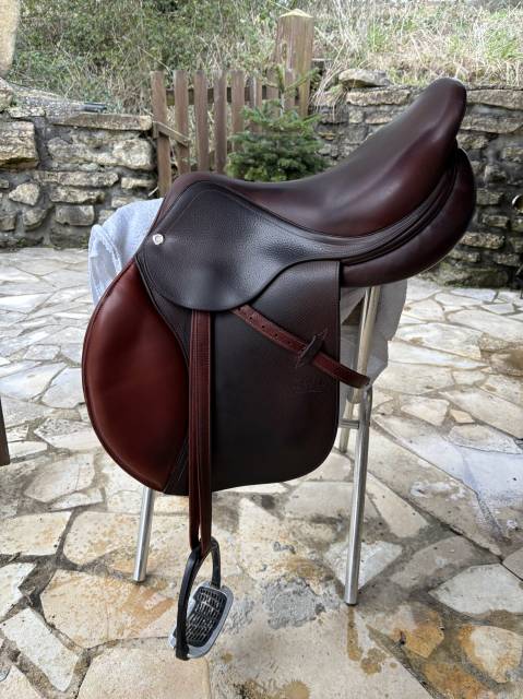 Selle mixte CWD 16,5"