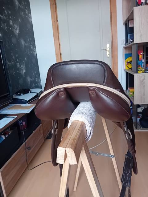 Selle IKONIC Light horse Ball 