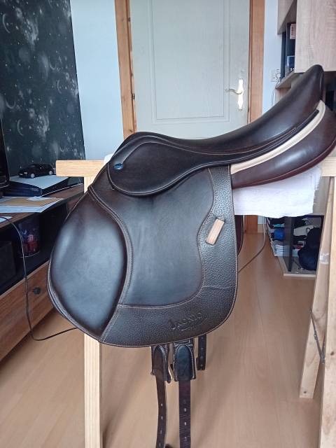 Selle IKONIC Light horse Ball 