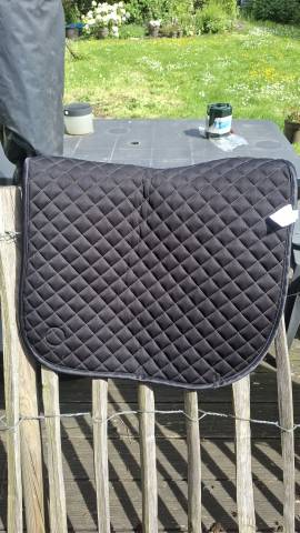 Tapis de selle Horsegear dressage Full cuivr&eacute; presque n
