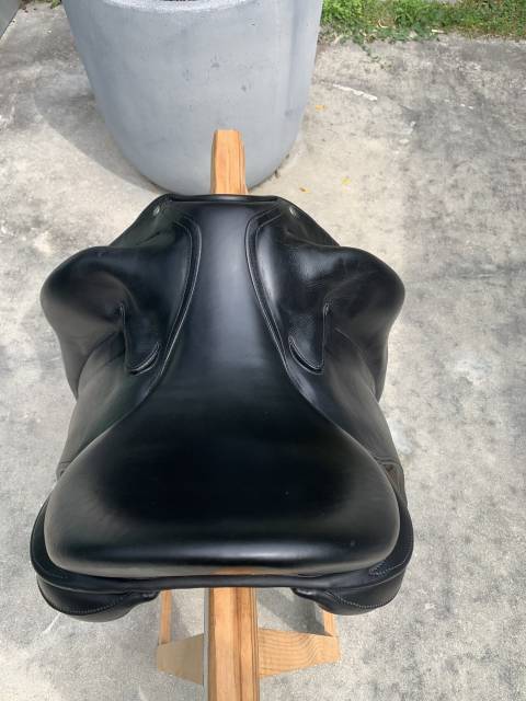 Selle Childeric dressage Mod&egrave;le DPL