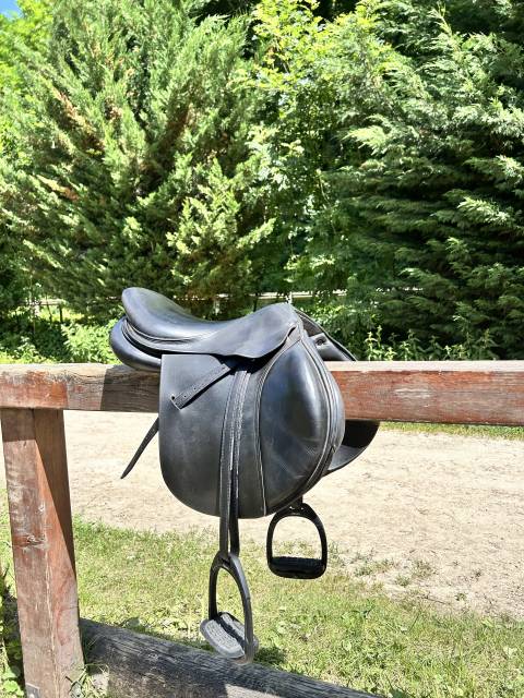 Selle FORESTIER &agrave; vendre.