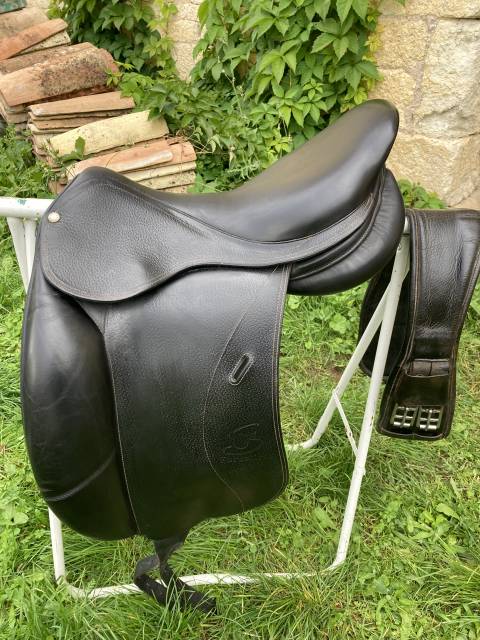 Selle forestier dressage 17