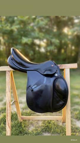 SELLE PRESTIGE ELASTIC PROFESSIONAL 17" &ndash; ARCADE 33 &ndash; T