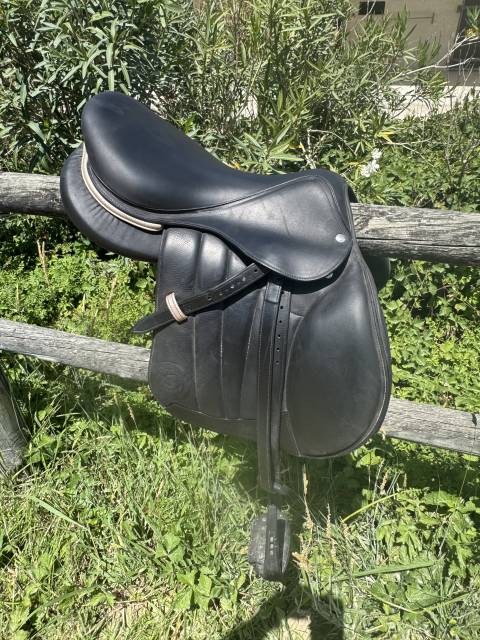 Selle Forestier Seoul 17.5 2A Noire Toute Buffle 