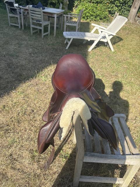 Selle Antar&egrave;s Veau Monoquartier Connexion 17,5 &eacute;quip&eacute;e