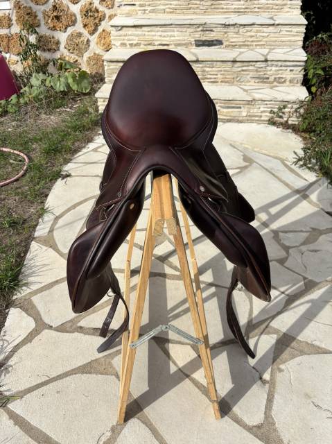 Selle Antar&egrave;s Veau Monoquartier Connexion 17,5 &eacute;quip&eacute;e