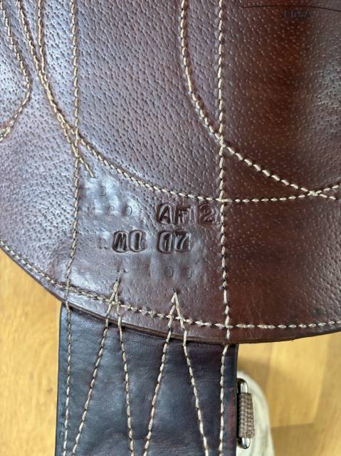 Selle Antar&egrave;s Veau Monoquartier Connexion 17,5 &eacute;quip&eacute;e