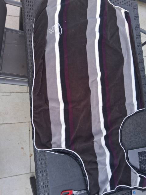 2 eme COUVRE REIN POLAIRE 125 