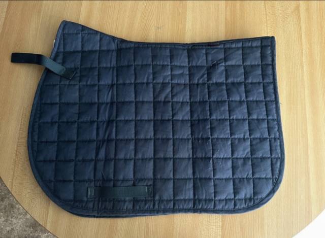 Tapis bleu marine