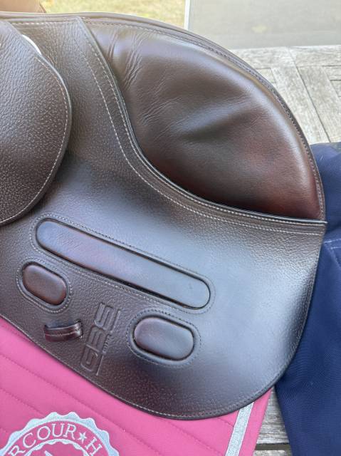 Selle GBS sellier 16,5 pouces 