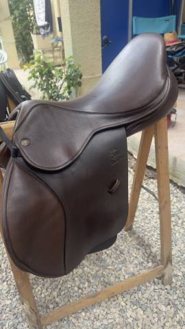SELLE FAIRFAX 17.5 