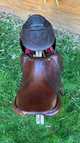 Selle CWD close contact XTC 17,5 pouces