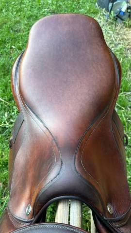Selle CWD close contact XTC 17,5 pouces