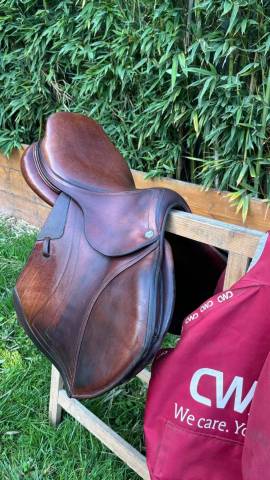 Selle CWD close contact XTC 17,5 pouces