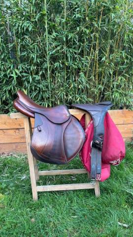 Selle CWD close contact XTC 17,5 pouces
