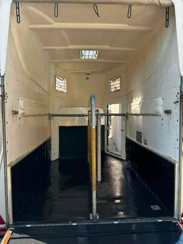 Van XXL 2 places  &agrave;  Vendre &ndash; PTAC 24