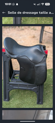 Selle de dressage taille adulte