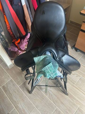 Selle de dressage CWD 