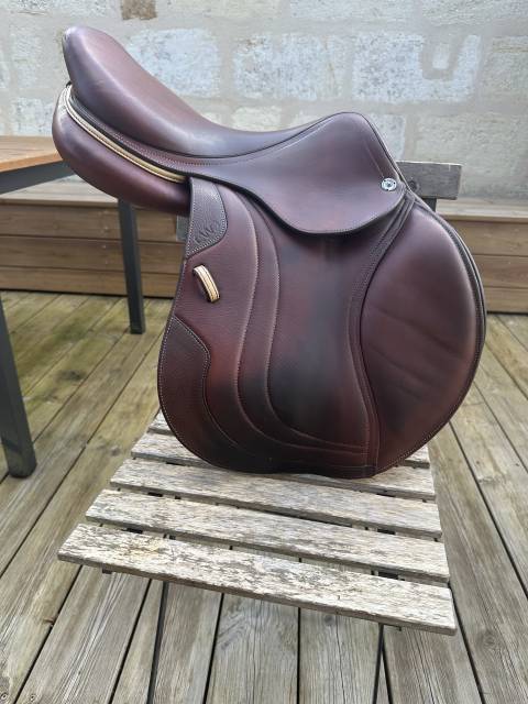 Selle CWD 17,5 doubl&eacute; veau 