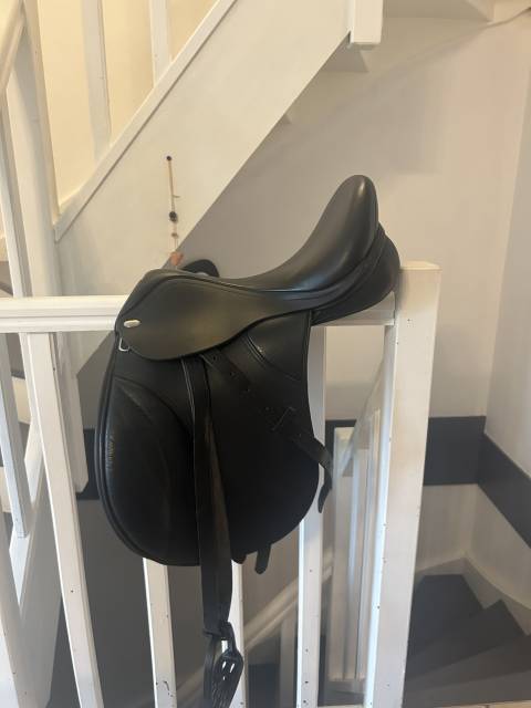 Selle thorowgood T8 compact low wither 17"