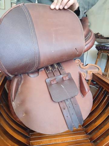 Selle neuve ar&ccedil;onerie fran&ccedil;aise 