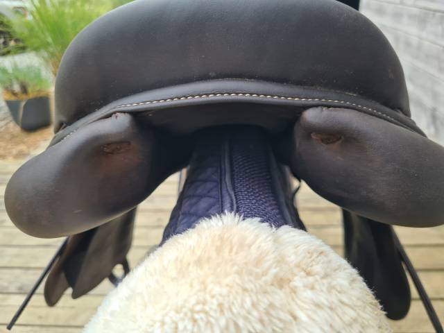 Selle S&eacute;oul Forestier 17 pouces 