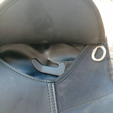 Selle mixte Hispano Hipica taille 17,5. Vendue nue.