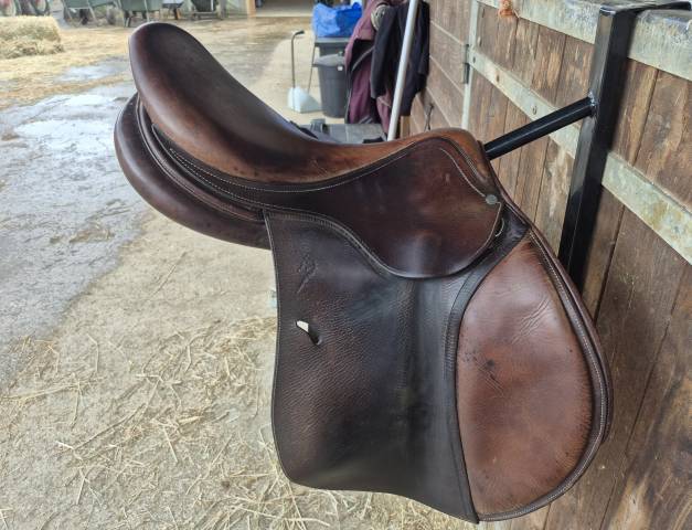 Selle Antar&egrave;s 17.5