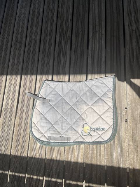 Tapis gris 