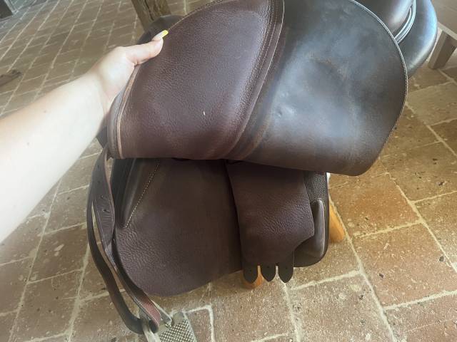 Selle devoucoux 17,5