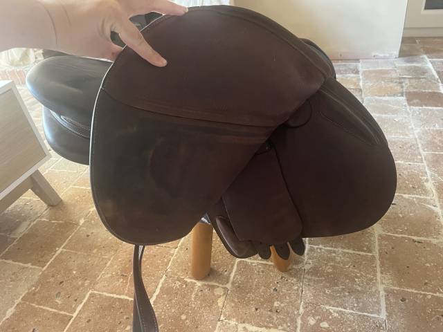 Selle devoucoux 17,5