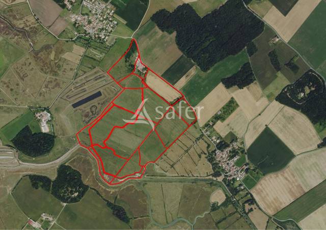 Propri&eacute;t&eacute; agricole de 50ha avec b&acirc;timents d'habitations et d'