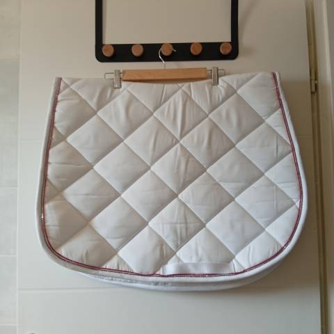 Tapis de selle blanc cheval