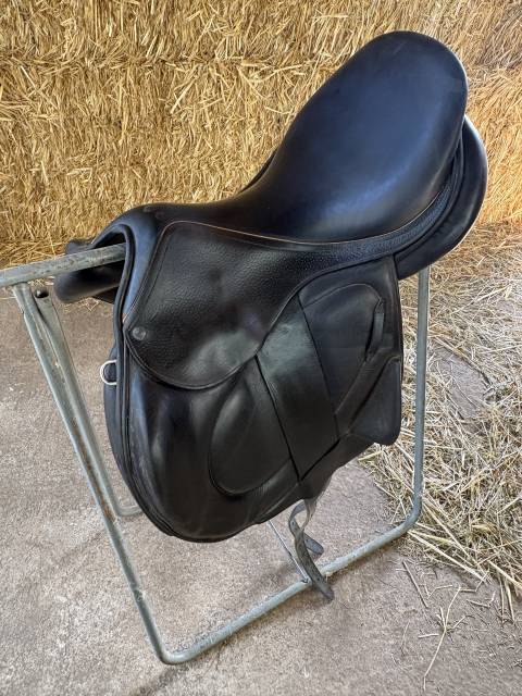 &Agrave; vendre Selle Childeric CSO 17,5&rsquo;
