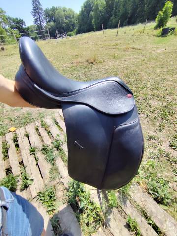 Selle Kent and Master Low Wither Dressage 17 