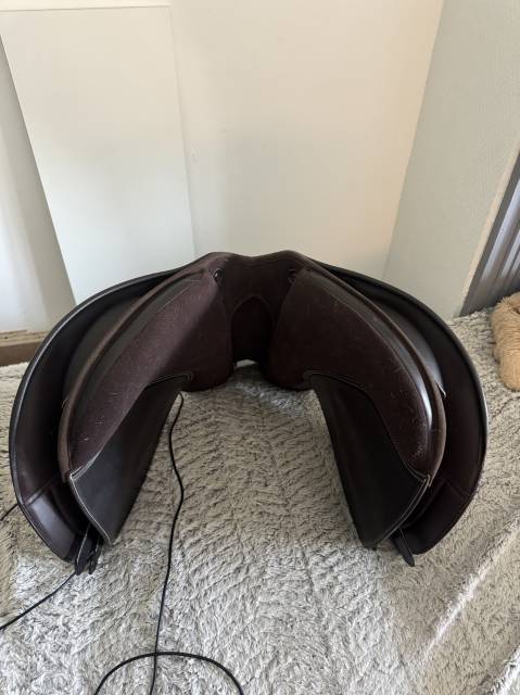 Selle Norton Close Contact Rexine Evol