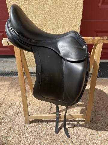 Selle de dressage