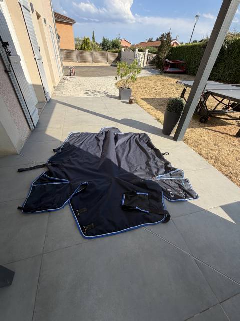 Couverture Horze 400g 125cm avec couvre cou