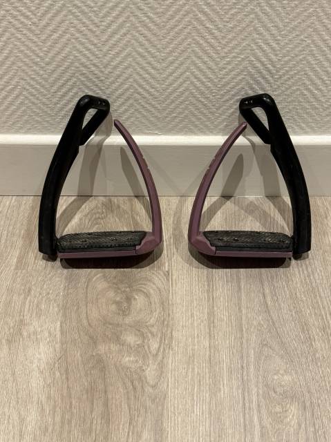 &Eacute;trier Free jump soft up pro violet 