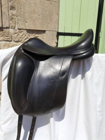 Selle de dressage Emporio by Prestige 17"