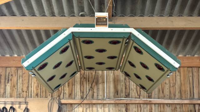 Solarium 24 lampes - SUNDANCE HORSE SOLARIUMS