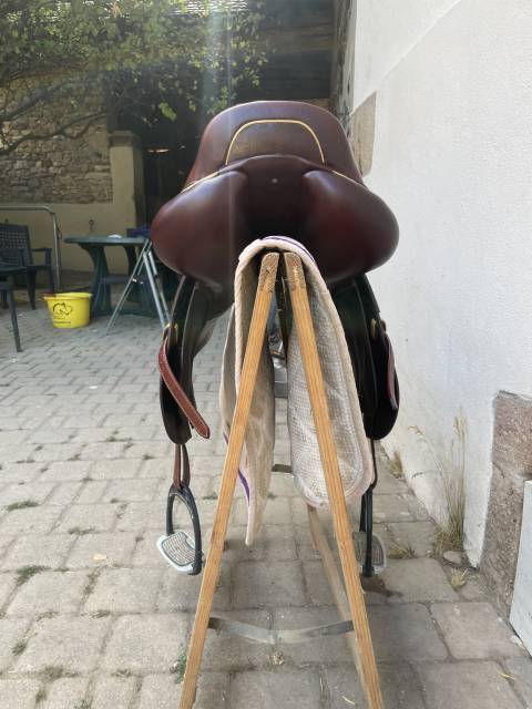 Selle CWD SE02 17 pouces 