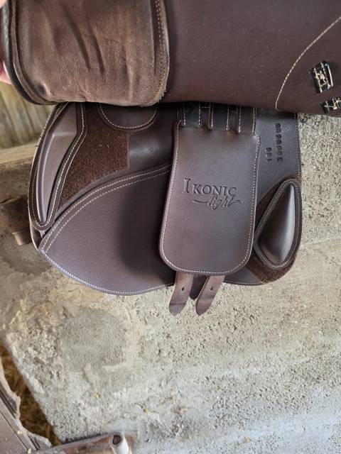 Selle Ikonic 