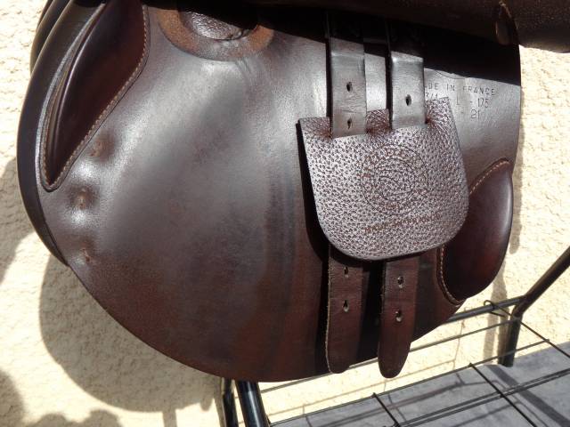 Selle Obstacle Childeric en superbe &eacute;tat 17'5
