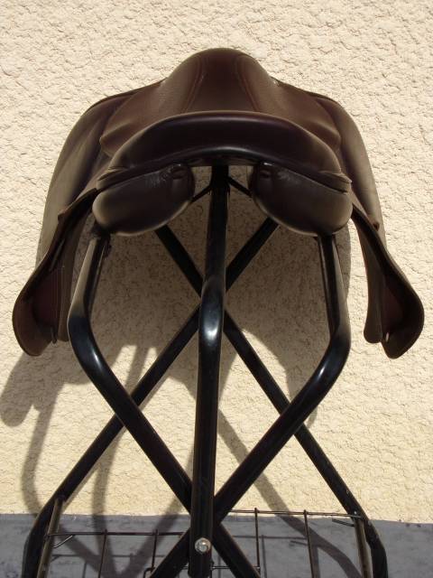 Selle Obstacle Childeric en superbe &eacute;tat 17'5