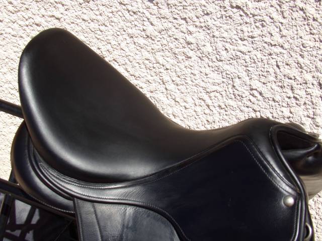 Selle Dressage Childeric DGP 17'5