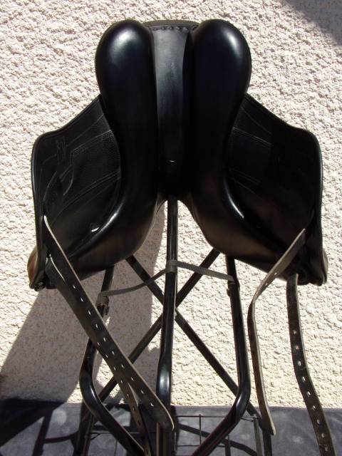 Selle Dressage Childeric DGP 17'5