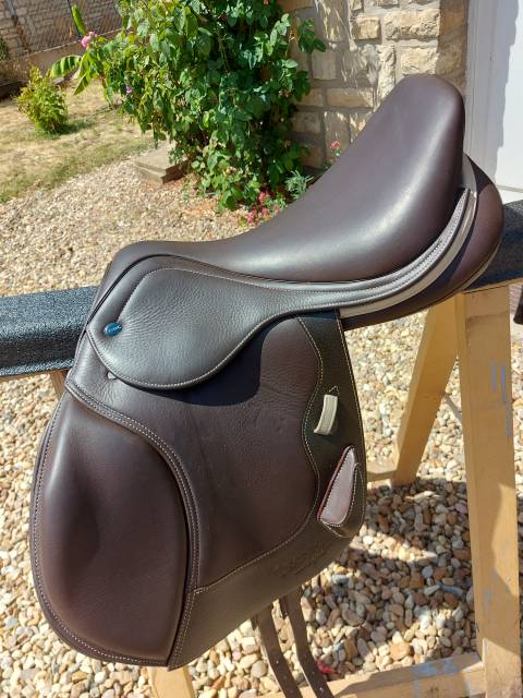 Selle ikonic light horse Ball 