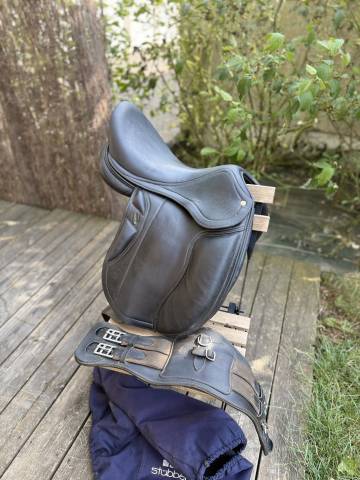 Selle de dressage